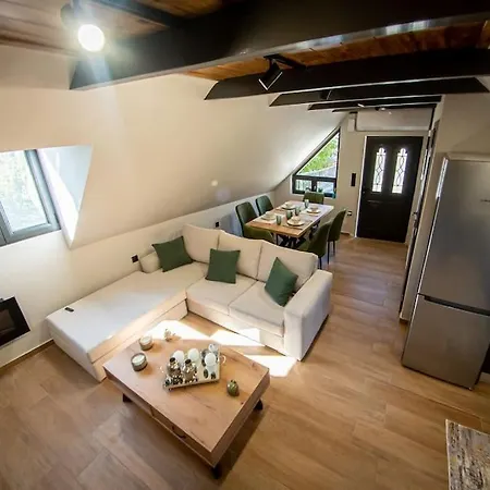 Roof Mountain Kerpini