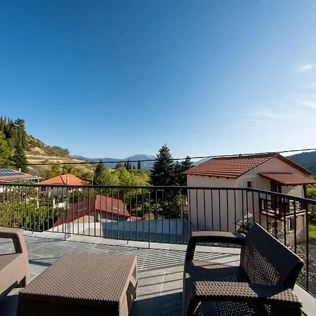 Roof Mountain Διαμέρισμα Kerpini