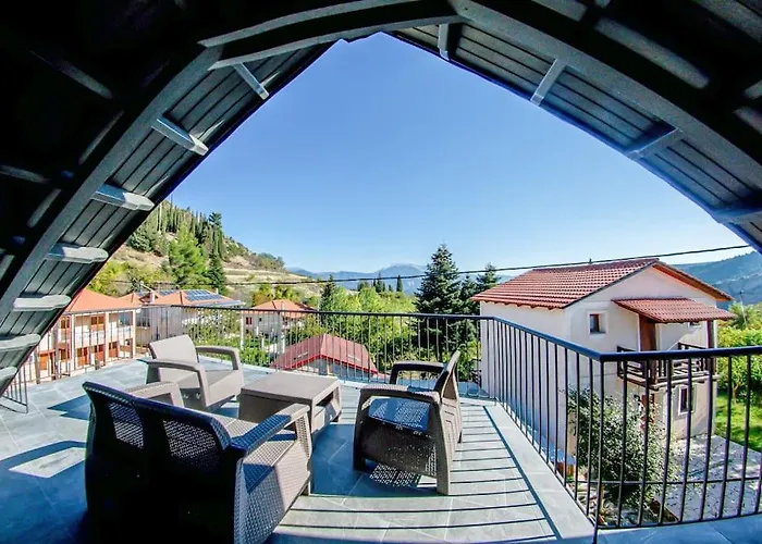 Roof Mountain Apartmán Kerpini